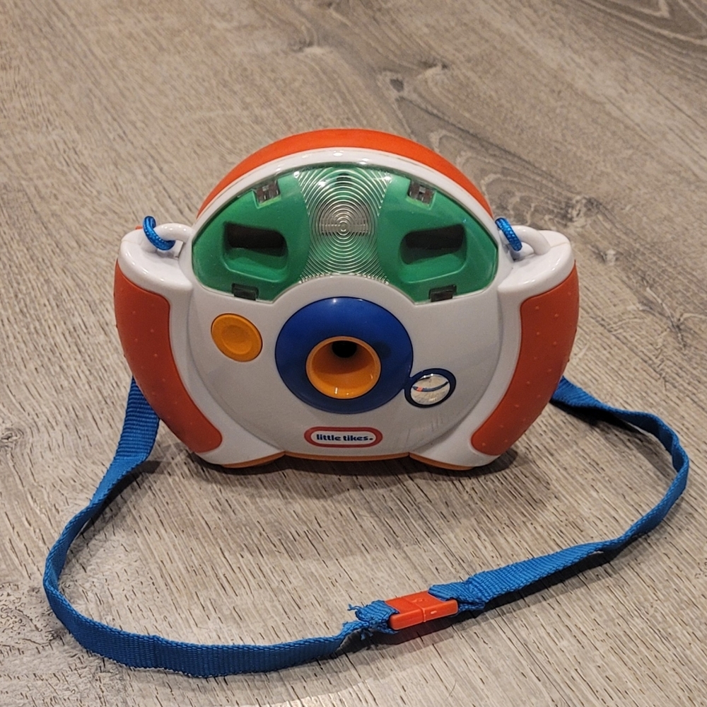 Little Tikes: My Real Digital Camera